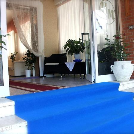 Hotel Manuela 钦克亚勒 外观 照片