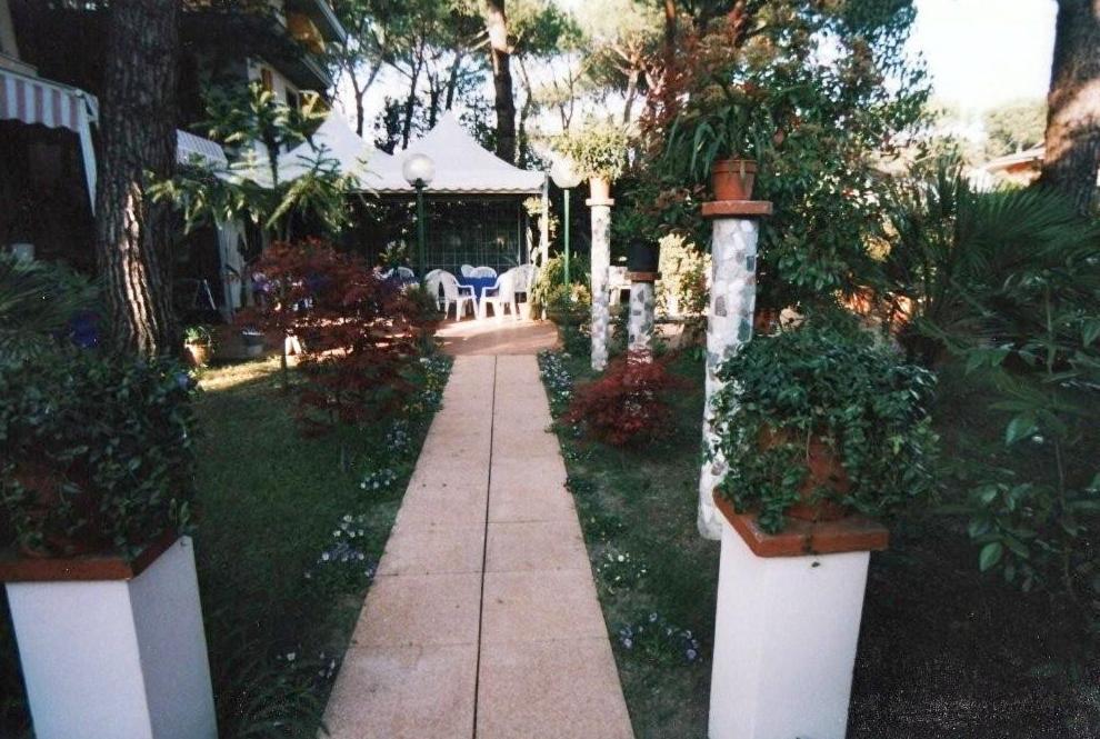 Hotel Manuela 钦克亚勒 外观 照片