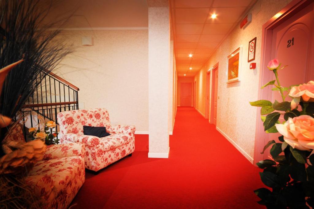 Hotel Manuela 钦克亚勒 外观 照片