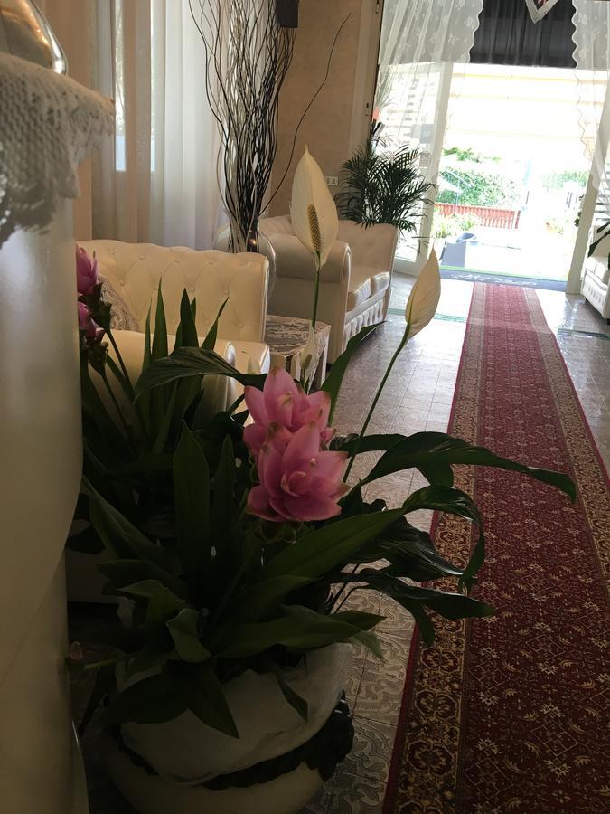 Hotel Manuela 钦克亚勒 外观 照片